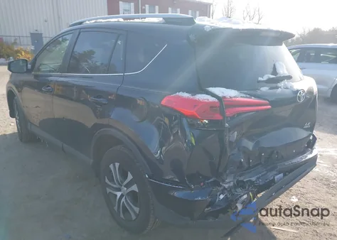 2018 Toyota Rav4 Le z USA, uszkodzony, nr VIN JTMBFREV8JJ258472